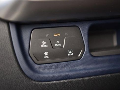 New 2025 Volkswagen ID. Buzz Pro S image 12