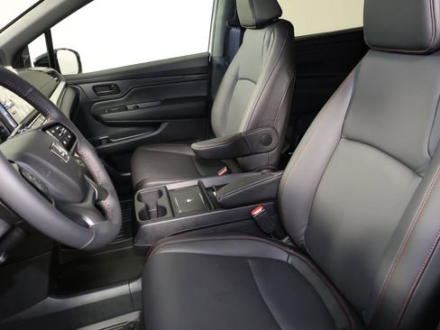 New 2026 Honda Odyssey Sport-L image 24