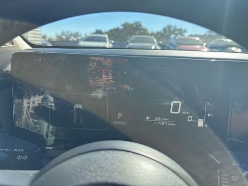 Used 2025 Nissan Kicks SV image 21