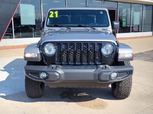Used 2021 Jeep Gladiator Sport AWD/4WD image 15