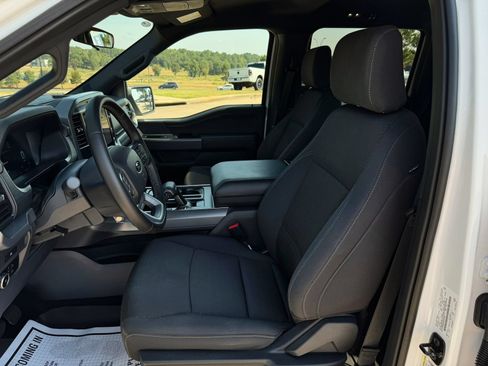 Used 2025 Ford F150 XLT w/ Equipment Group 301A Standard AWD/4WD image 14
