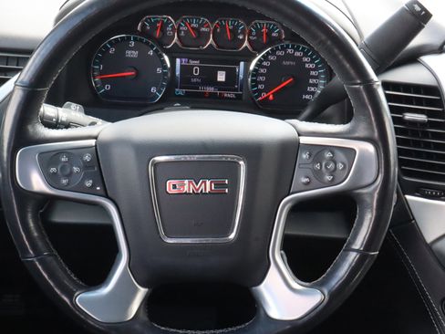 Used 2018 GMC Yukon SLT w/ Open Road Package AWD/4WD image 12