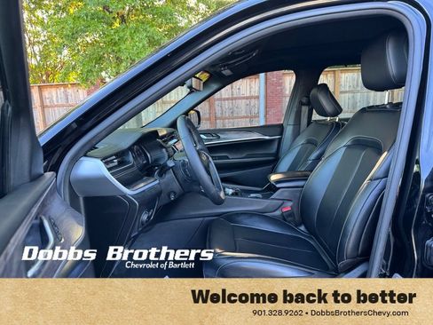 Used 2024 Jeep Grand Cherokee L Limited w/ Luxury Tech Group II AWD/4WD image 12