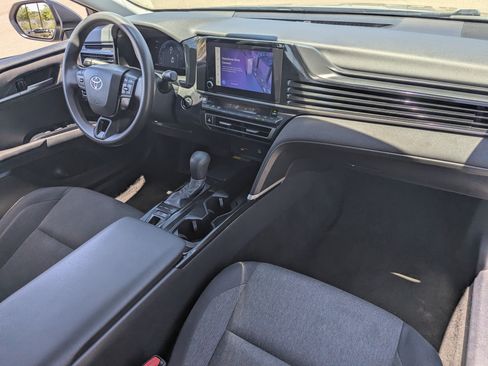 Used 2025 Toyota Camry LE FWD image 10