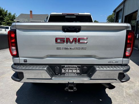 Used 2020 GMC Sierra 2500 SLE w/ SLE Value Package; AWD/4WD image 9