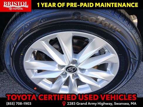 Certified 2023 Toyota Corolla Cross LE w/ Moonroof Package image 12