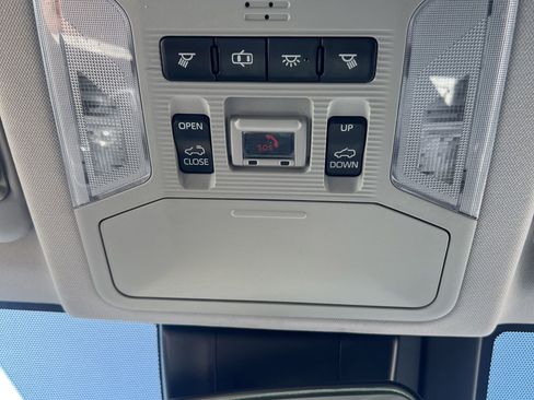 Used 2020 Toyota RAV4 XLE w/ Convenience Package AWD/4WD image 20