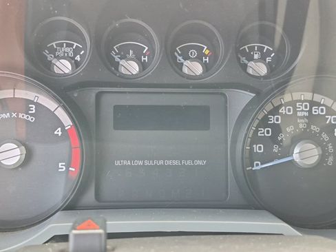 Used 2013 Ford F350 XLT w/ Camper Pkg AWD/4WD image 8