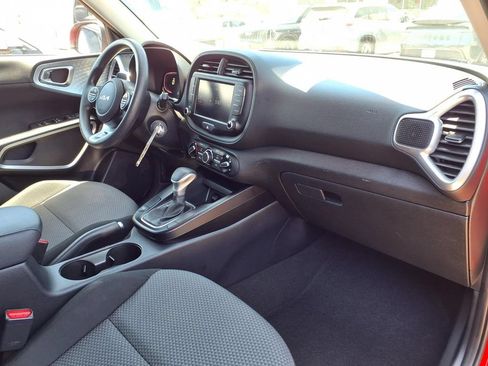 Certified 2024 Kia Soul LX w/ Option Group 015 FWD image 14