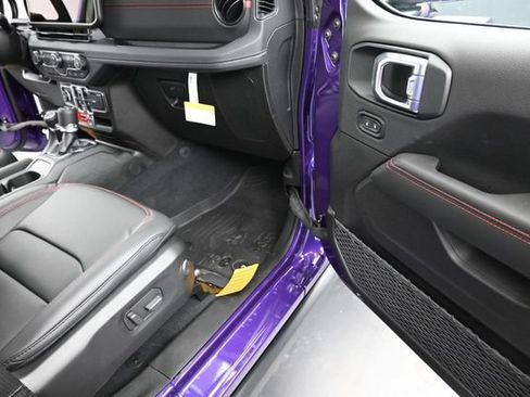 New 2026 Jeep Wrangler Unlimited Rubicon AWD/4WD image 17