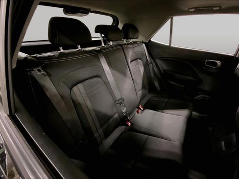 Used 2022 Hyundai Venue SEL FWD image 20