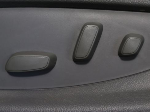 Used 2018 Chevrolet Tahoe LT AWD/4WD image 29