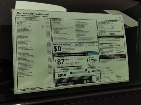 New 2025 BMW i7 xDrive60 w/ Premium Package image 25