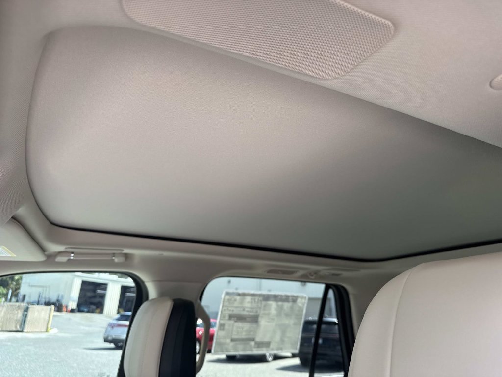 New 2027 Lincoln Navigator Reserve AWD/4WD image 35