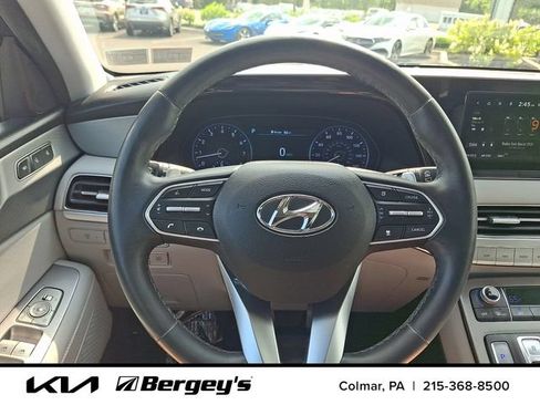 Used 2022 Hyundai Palisade SEL w/ 8P Bench Seat Package AWD/4WD image 24