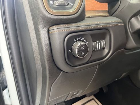 New 2023 RAM 2500 Limited image 37