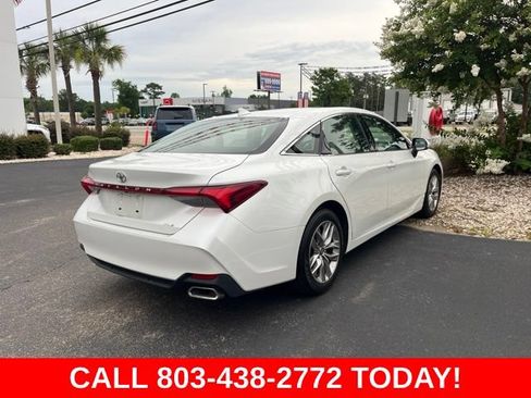 Used 2021 Toyota Avalon XLE w/ Carpet Mat Package (TMS) FWD image 3