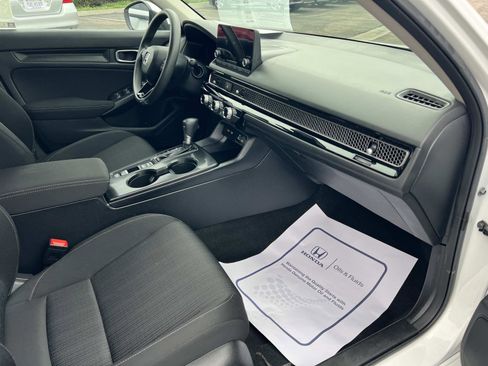 Certified 2023 Honda Civic LX image 27