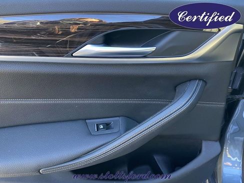 Used 2019 BMW 540i xDrive w/ Executive Package image 12