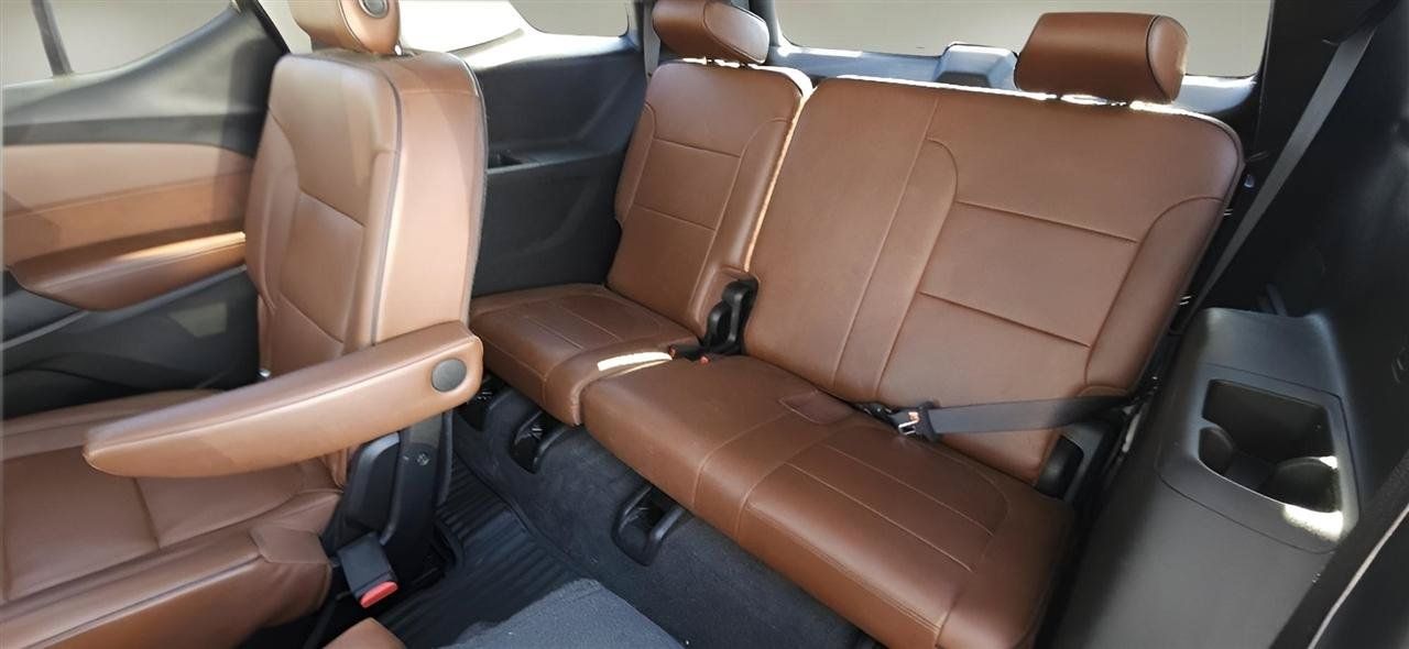Used 2018 Chevrolet Traverse High Country AWD/4WD image 24