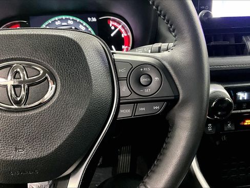 Used 2023 Toyota RAV4 XLE image 23