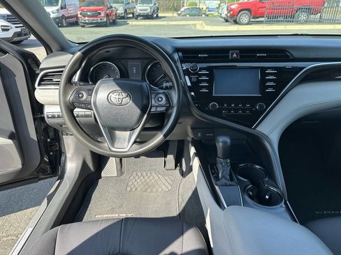 Used 2018 Toyota Camry LE w/ Convenience Package image 13
