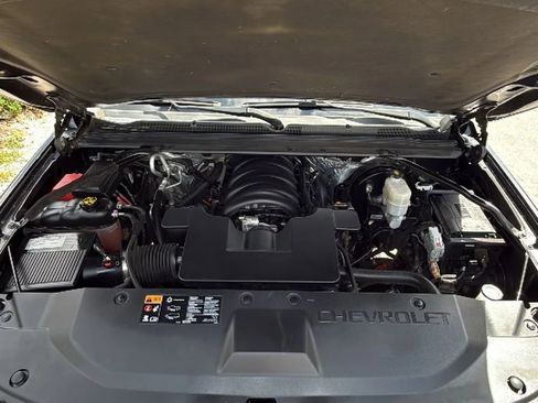 Used 2016 Chevrolet Suburban LT image 39