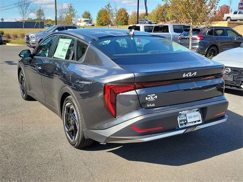 New 2025 Kia K4 EX image 6
