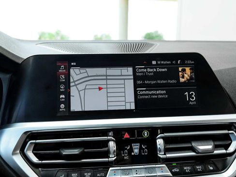 Used 2022 BMW M4 xDrive Competition w/ Parking Assistance Package AWD/4WD image 31