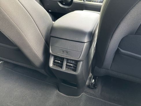 Used 2025 Chevrolet Equinox LT image 24