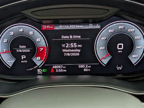 Certified 2023 Audi SQ7 Premium Plus w/ Executive Package AWD/4WD image 17