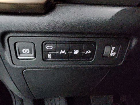 New 2024 GMC Hummer EV 3X w/ LPO, Illumination Package image 22