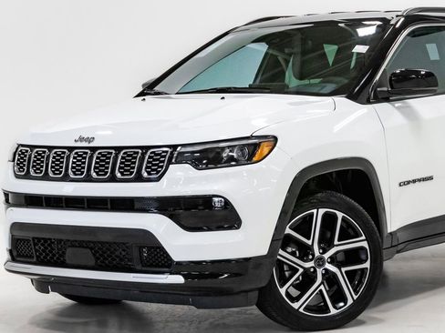 Used 2025 Jeep Compass Limited w/ Elite Group image 2