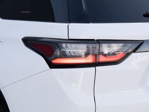 Used 2020 Chevrolet Traverse Premier w/ Redline Edition image 30