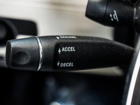 Used 2016 Mercedes-Benz AMG GT S w/ Exclusive Interior Package image 17