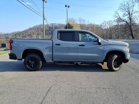Used 2025 Chevrolet Silverado 1500 Custom Trail Boss AWD/4WD image 3