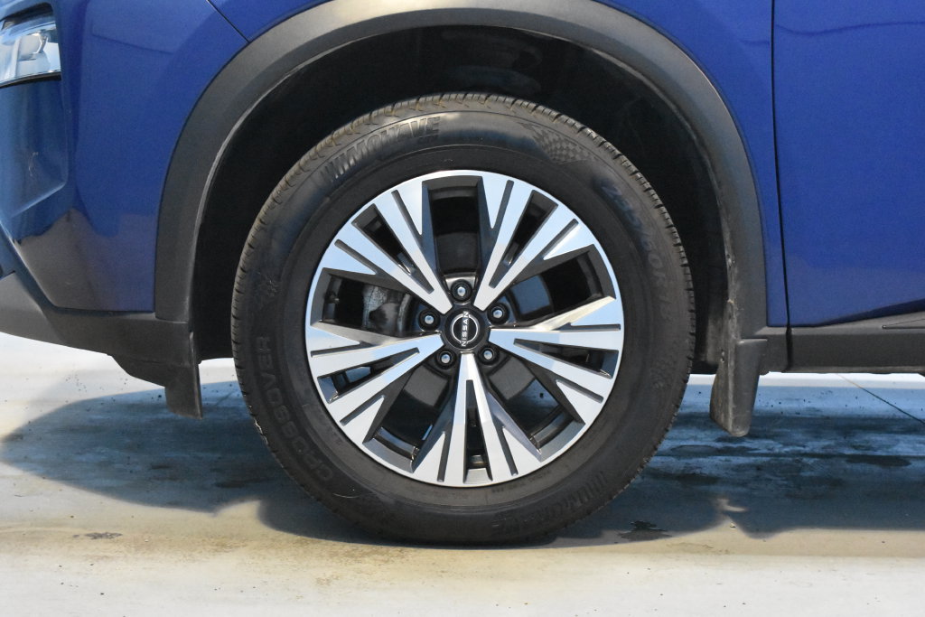 Used 2023 Nissan Rogue SV AWD/4WD image 24