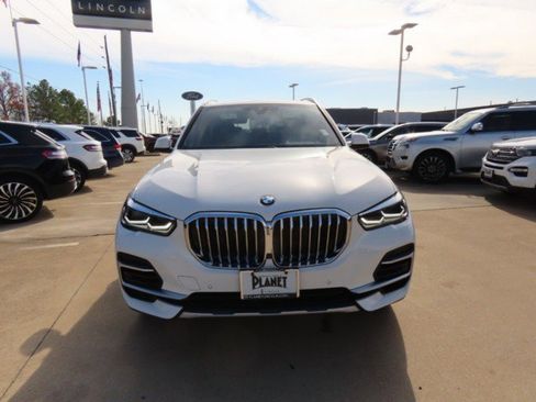 Used 2023 BMW X5 sDrive40i w/ Parking Assistance Package image 4