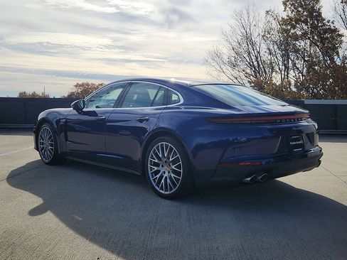 New 2026 Porsche Panamera 4 image 3