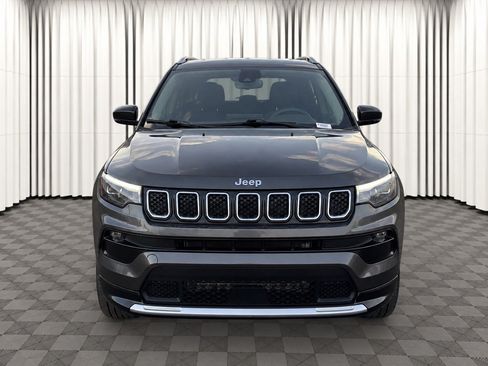 Used 2023 Jeep Compass Limited w/ Elite Group AWD/4WD image 9
