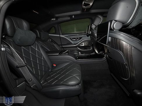 Used 2024 Mercedes-Benz Maybach S 580 4MATIC image 20