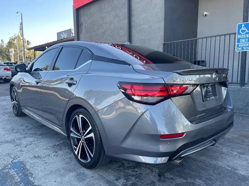 Used 2022 Nissan Sentra SR w/ SR Premium Package FWD image 7