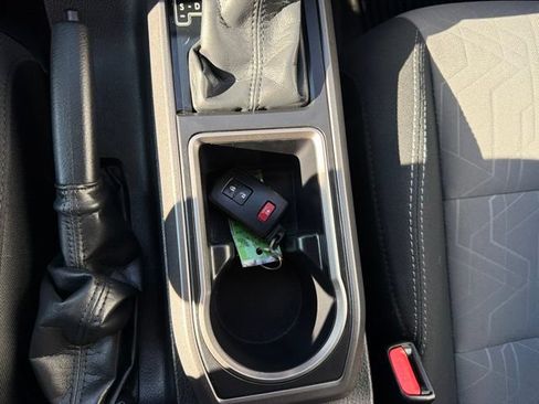Used 2022 Toyota Tacoma TRD Sport AWD/4WD image 23
