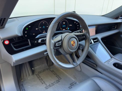 Used 2020 Porsche Taycan 4S image 14