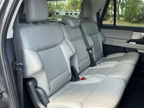 Certified 2025 Ford Expedition Max Active AWD/4WD image 15