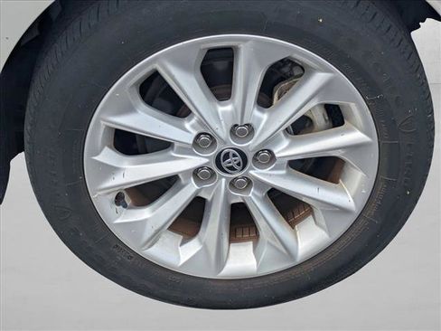 Used 2022 Toyota Corolla LE w/ LE Convenience Package FWD image 15