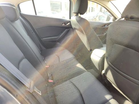 Used 2016 MAZDA MAZDA3 i Sport FWD image 11