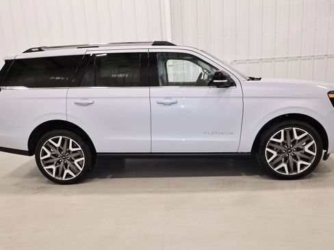 New 2026 Ford Expedition Platinum AWD/4WD image 2