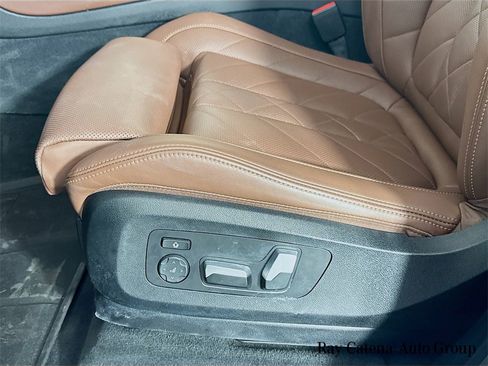 Used 2023 BMW X5 xDrive40i w/ M Sport Package image 19