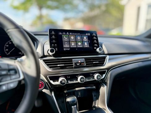 Used 2019 Honda Accord Sport image 18